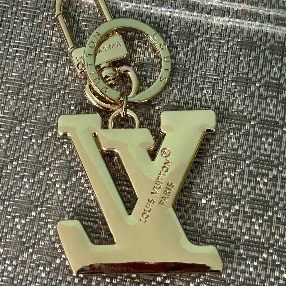 Louis Vuitton Gold and Blue Key Holder - Picture 3 of 4